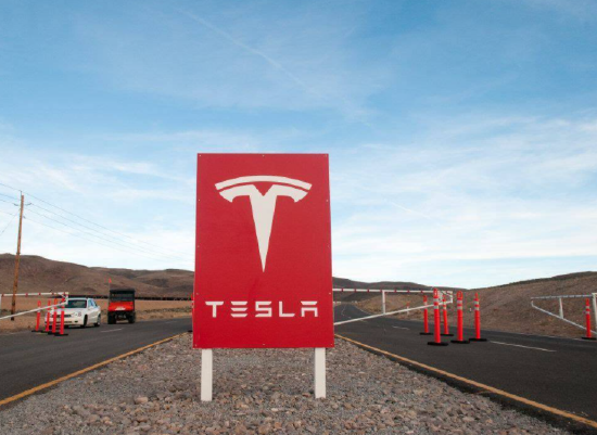 瑞典工會對電動汽車巨頭特斯拉的抗議活動愈演愈烈，導致一家關(guān)鍵零部件供應商決定暫停向該公司交付貨物