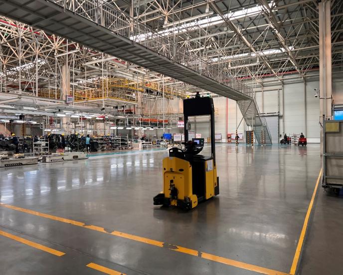 中國移動(dòng)攜手中興通訊率先完成5G-A工業(yè)基站商用